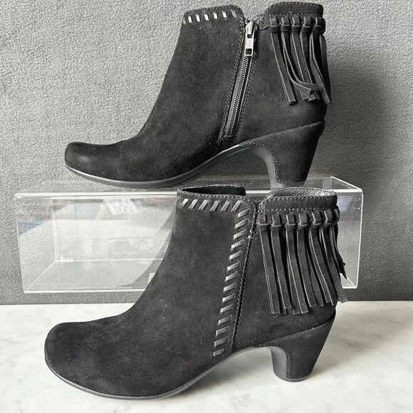 Earthies Zurich Black Suede Leather Booties Fringed Western - Women's Size 9 - Picture 1 of 9